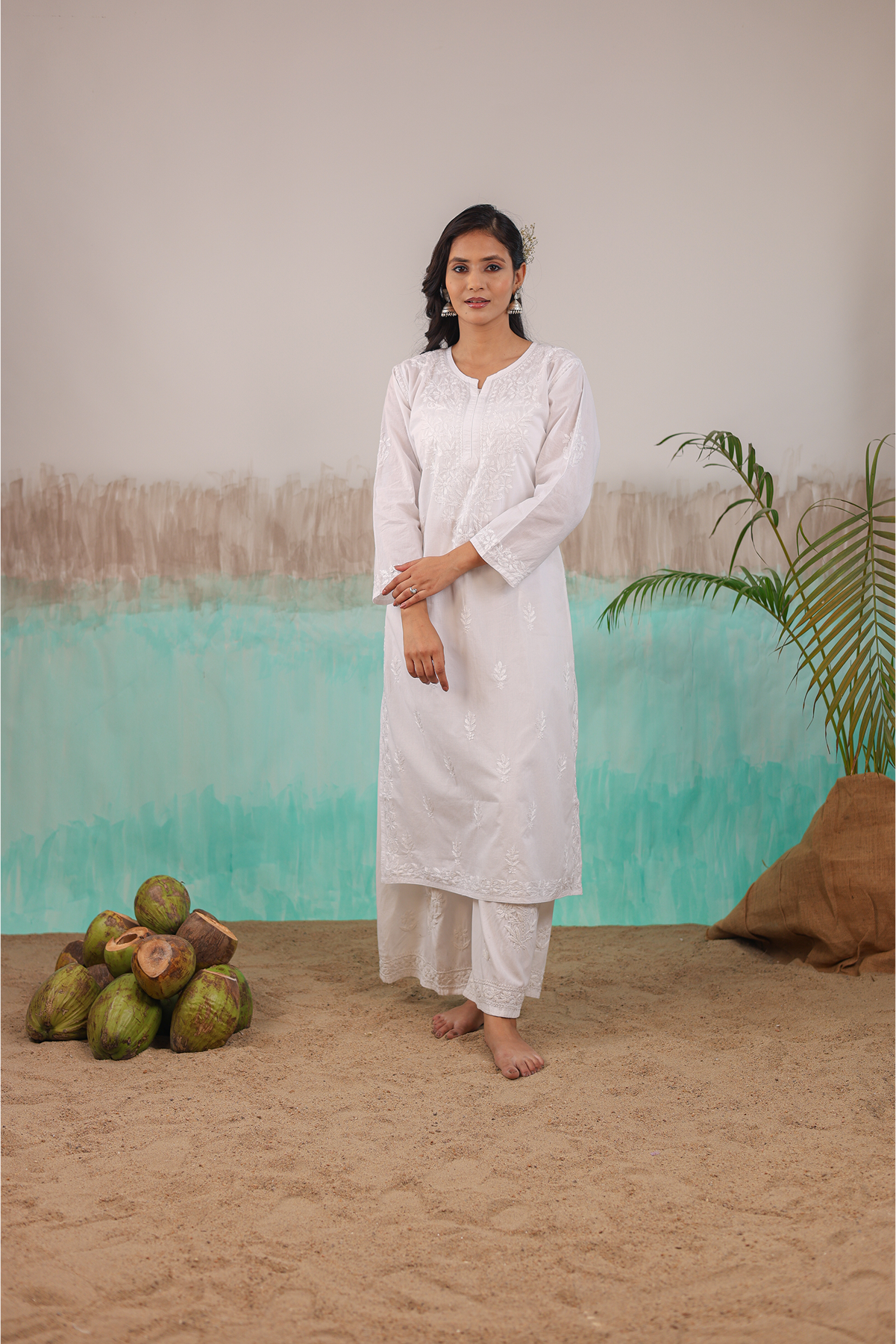 WHITE AAROHI PURE COTTON HAND CRAFTED CHIKANKARI STRAIGHT KURTI