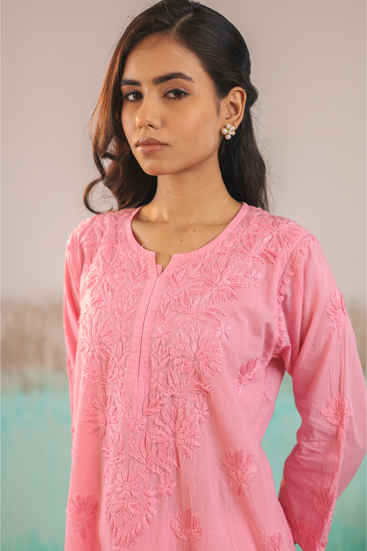 PINK RUHANI PURE COTTON HAND CRAFTED CHIKANKARI STRAIGHT KURTI