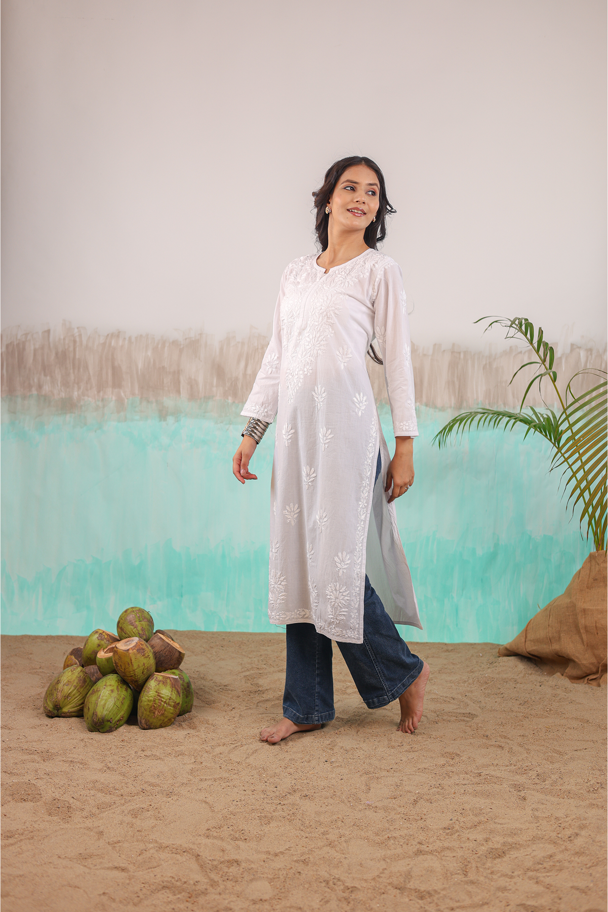 WHITE RUHANI PURE COTTON HAND CRAFTED CHIKANKARI STRAIGHT KURTI