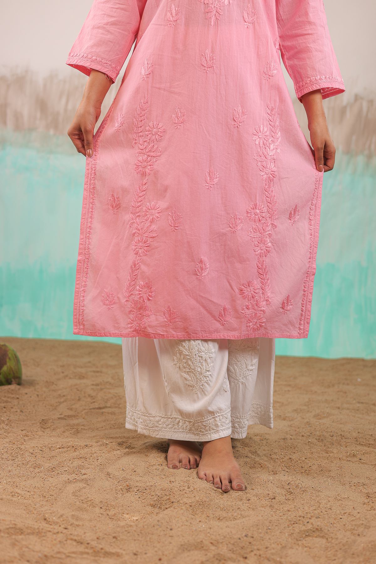 PINK KAVYA PURE COTTON HAND CRAFTED CHIKANKARI STRAIGHT KURTI