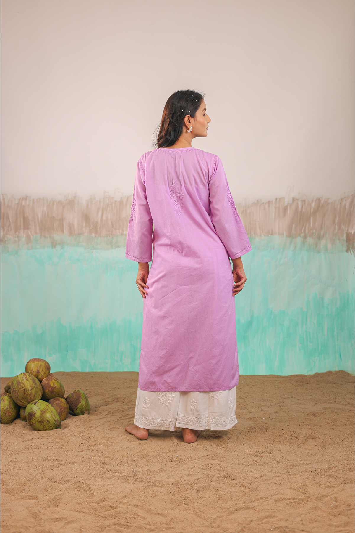 MAUVE KAVYA PURE COTTON HAND CRAFTED CHIKANKARI STRAIGHT KURTI