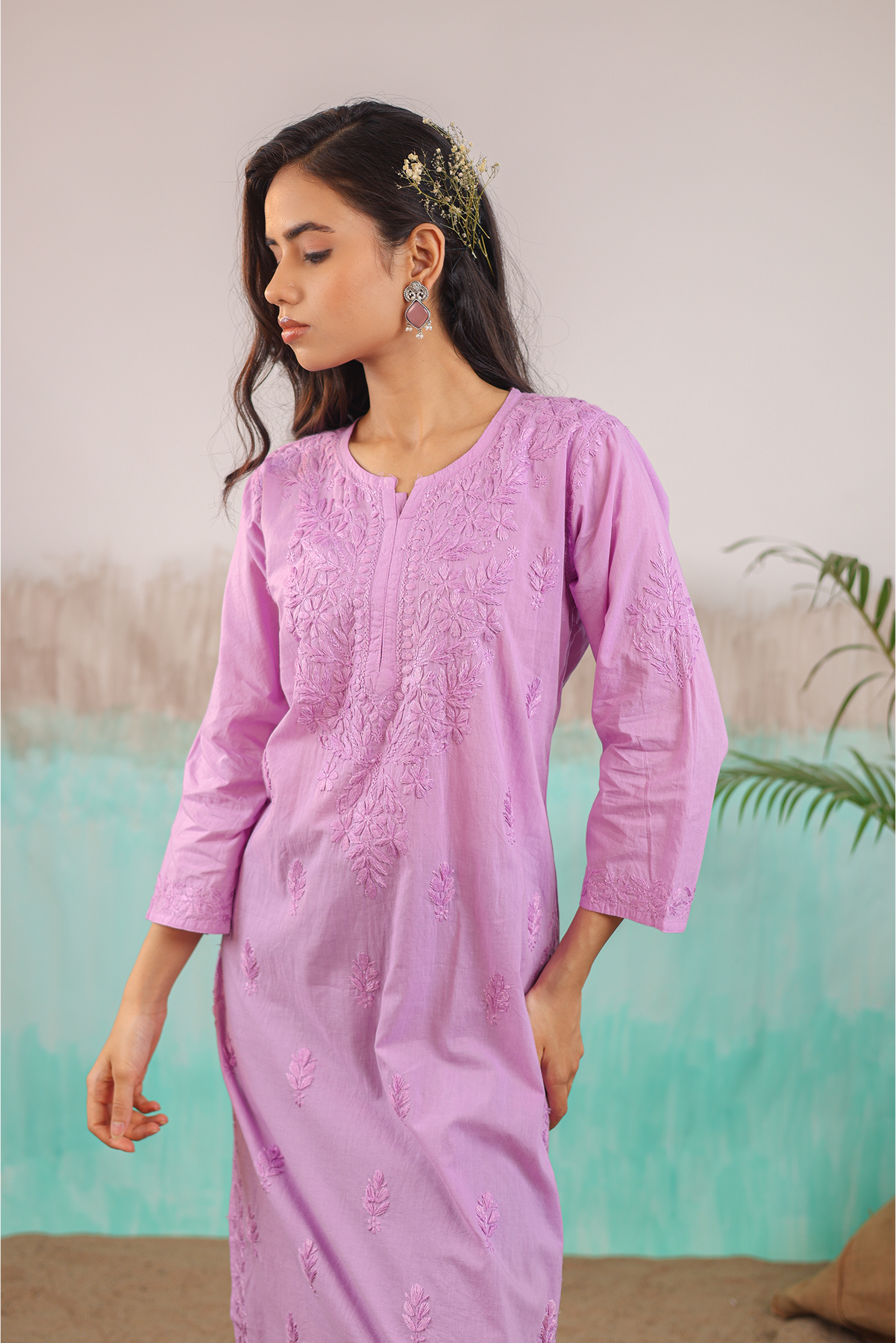 MAUVE AAROHI PURE COTTON HAND CRAFTED CHIKANKARI STRAIGHT KURTI