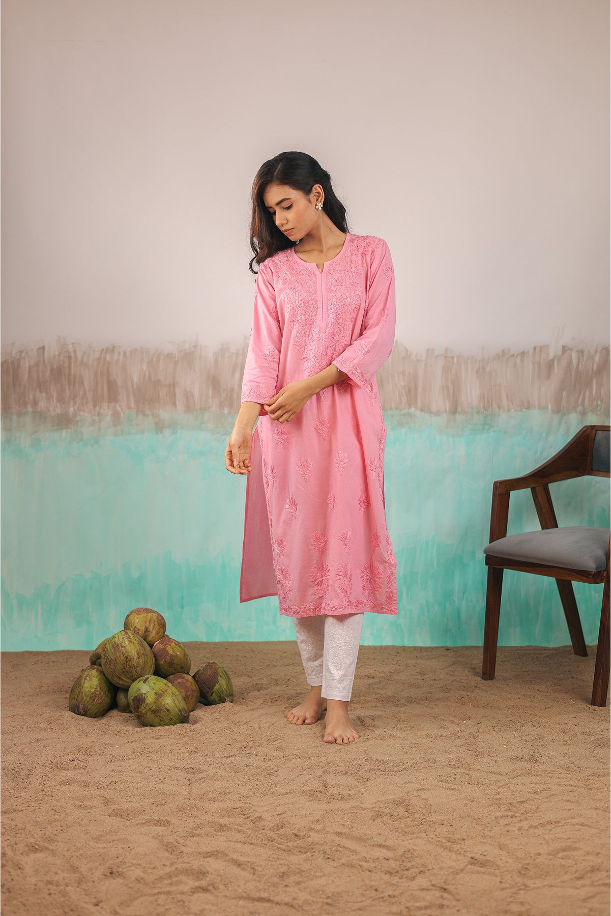 PINK RUHANI PURE COTTON HAND CRAFTED CHIKANKARI STRAIGHT KURTI